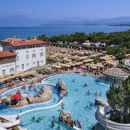 Piani Di Clodia Holidaypark Hotel Lazise Exterior foto