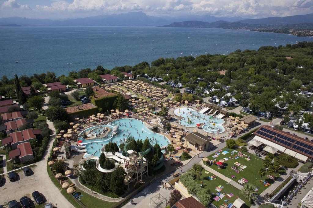 Piani Di Clodia Holidaypark Hotel Lazise Exterior foto