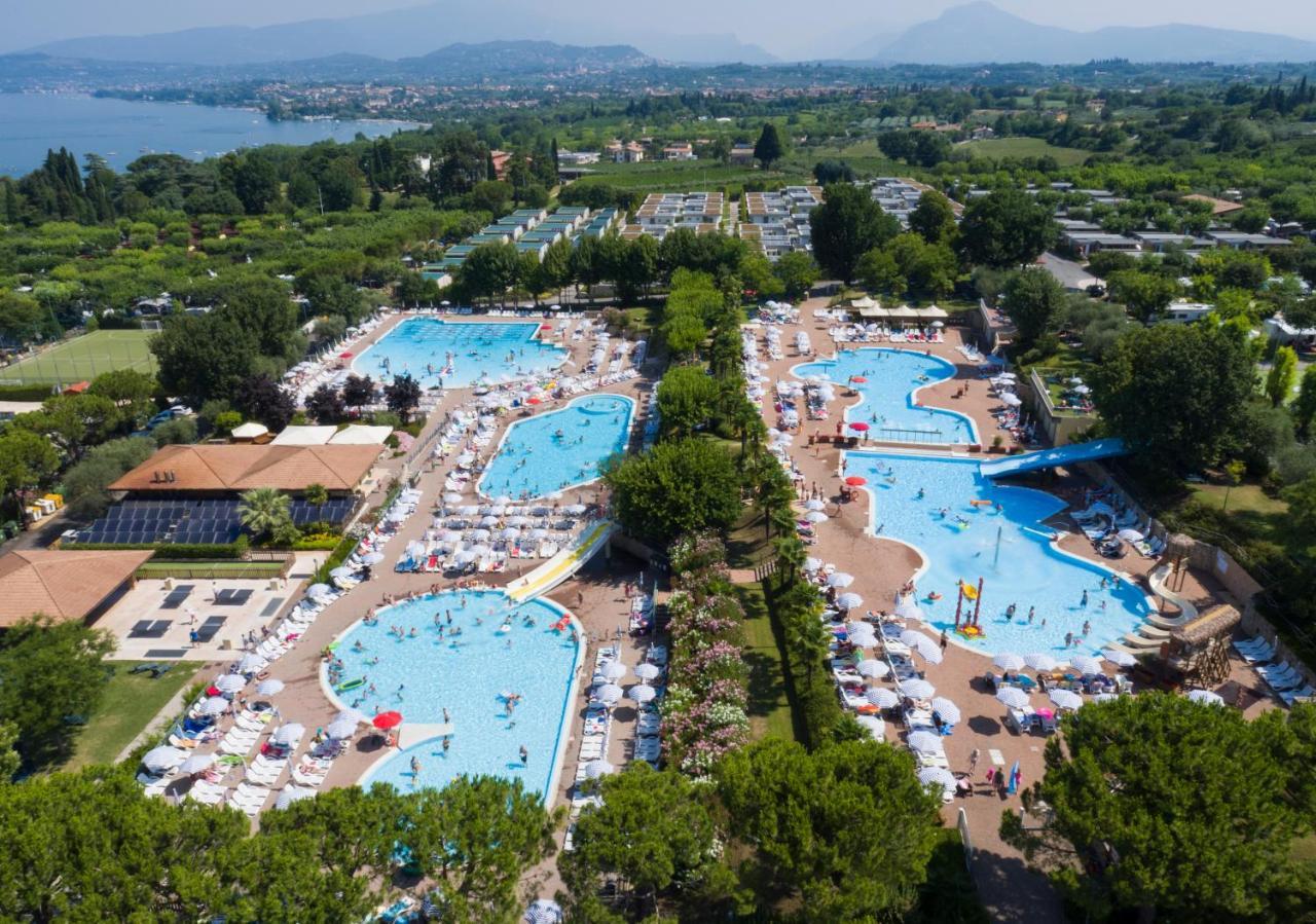 Piani Di Clodia Holidaypark Hotel Lazise Exterior foto